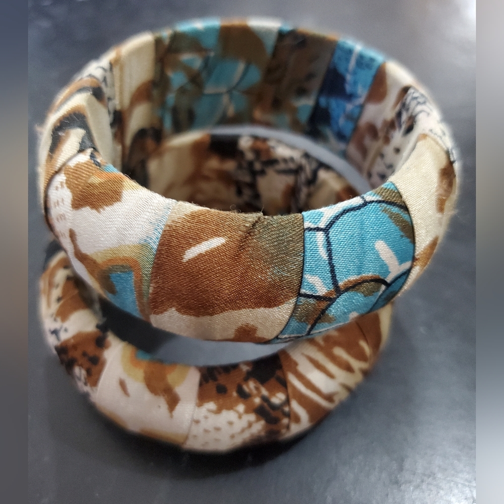 Bangle bracelets, lightweight, blue, brown, cream print, silky fabric/wood - Picture 2 of 6